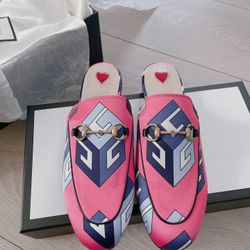 New- Gucci Mules，Size 36.5