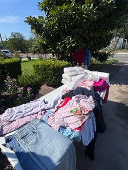 Garage Sale 77033