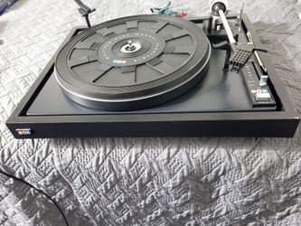 VINTAGE BIC 940 TURNTABLE (FOR PARTS OR REPAIR)