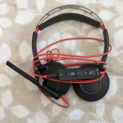 Poly C5220 USB Headset And Logitech K120 Keyboard