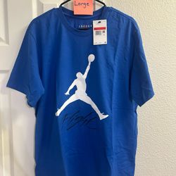 Brand new mens Jordan Shirt Size large 