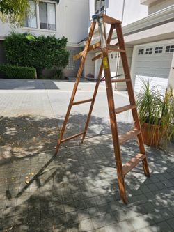 Archbold d 6 ft Wood Ladder