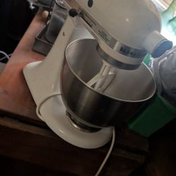 Kitchen Aid Mixer 