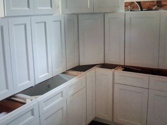 White Shaker Kitchen Cabinets