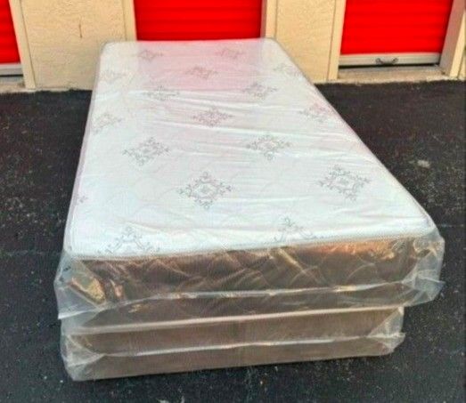 New TWIN SIZE MATTRESS WITH BOXSPRING SET COLCHONES NUEVOS...