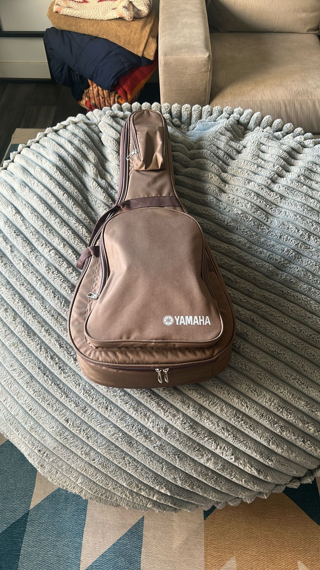 Yamaha FG-Junior Guitar