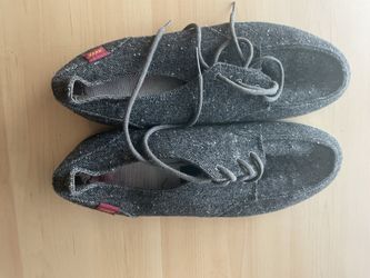 Reef Fabric Shoe Size11