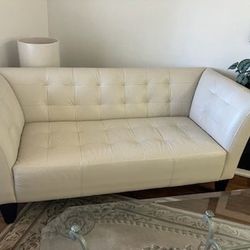 White Love Seat 6 Feet 