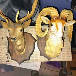 2 Vintage Plastic Animal Heads 