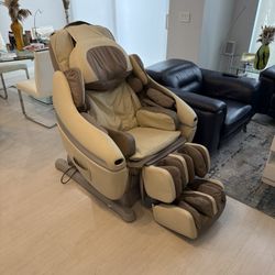 INADA dreamwave massage chair 