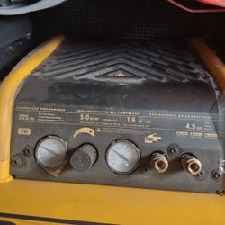 Dewalt Compressor 