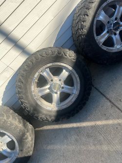 5X150 Bolt Pattern Off A Toyota Tundra
