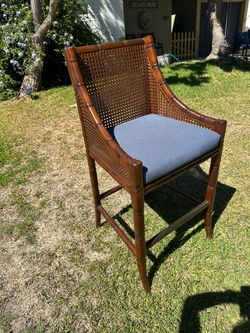 Outdoor bar stools