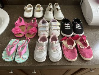 Infant Size 1 And 2 Shoes 