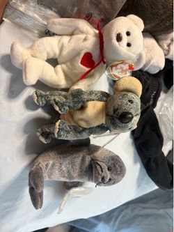 Beanie babies with tag errors .