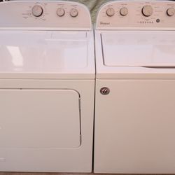 Whirlpool Washer And Gas Dryer Matching Set 