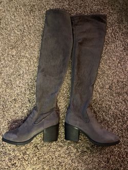 Thigh high boots tuape grey 71/2 8