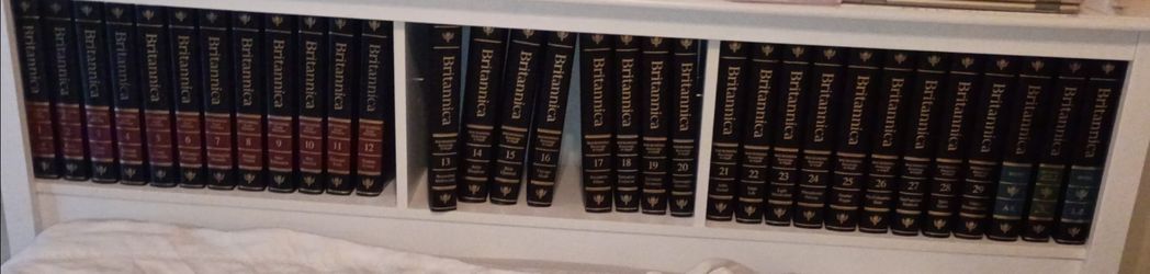 Like new Britannica encyclopedia 15th edition 1993