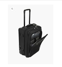 Travel suitcase