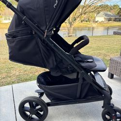 Stroller NUNA TRIV System.