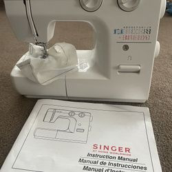 Singer Sewing machine 