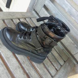 Combat Boots For Girls. Para Niñas
