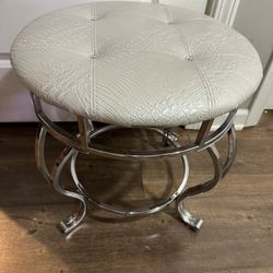Signature Design by Ashley Zarollina Bedroom Vanity Upholstered Stool Silver.
