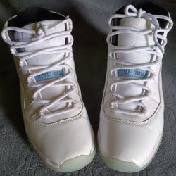 Jordan 11 Size 10 80$ Obo