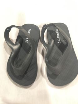 Old Navy Toddlers sandals size 9