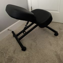 Kneeling chair