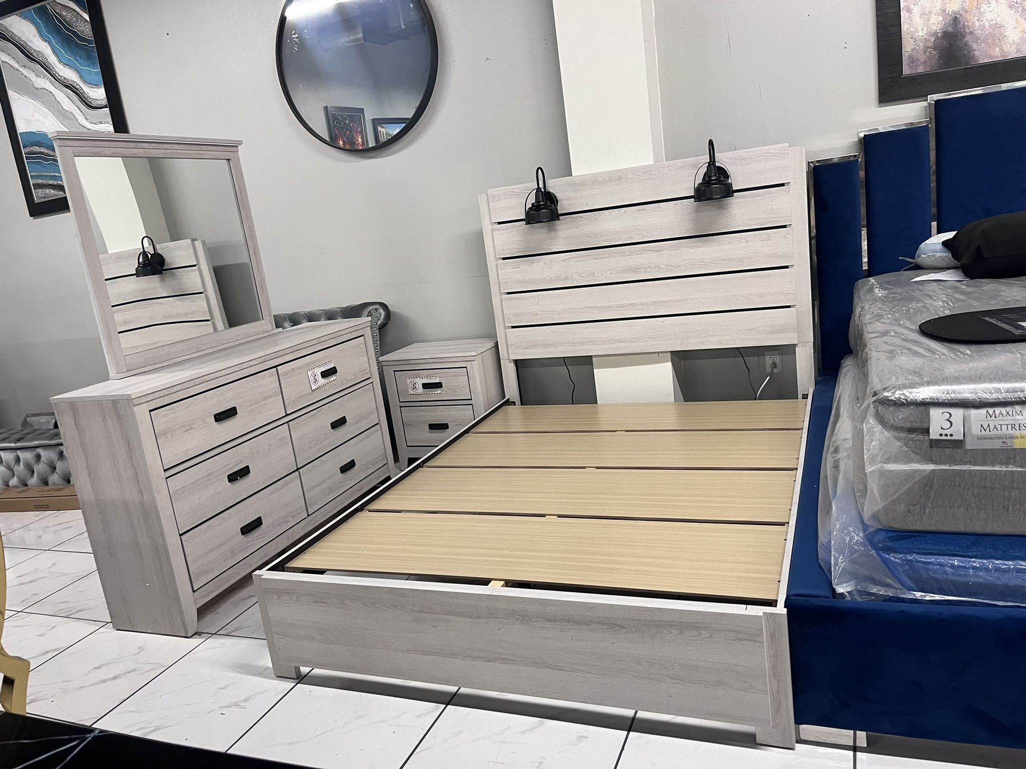 4pc Queen Bedroom Set ‼️ $899‼️