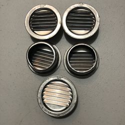 1-1/2” Round Louvre Vents (5) 