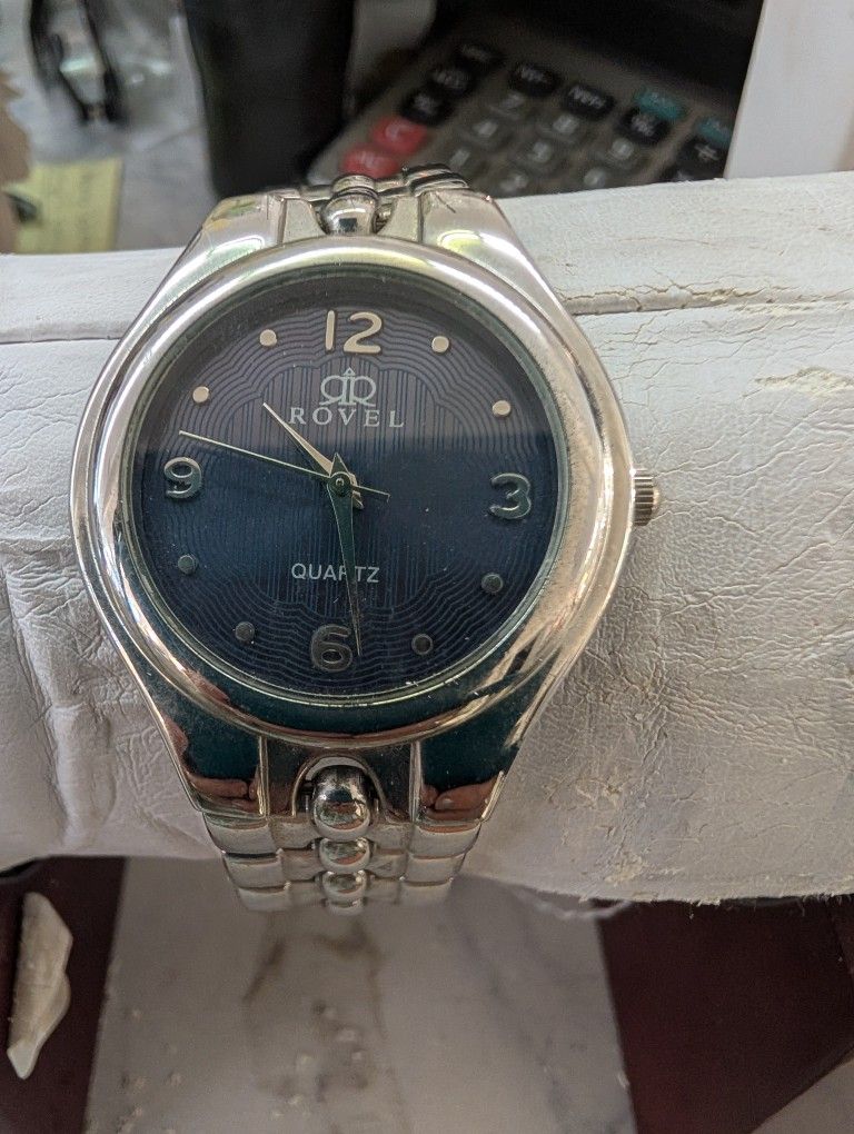 Rovel Watch Great Shape Quartz