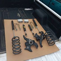 4 INCH Drop Kit For 82-04 S10 