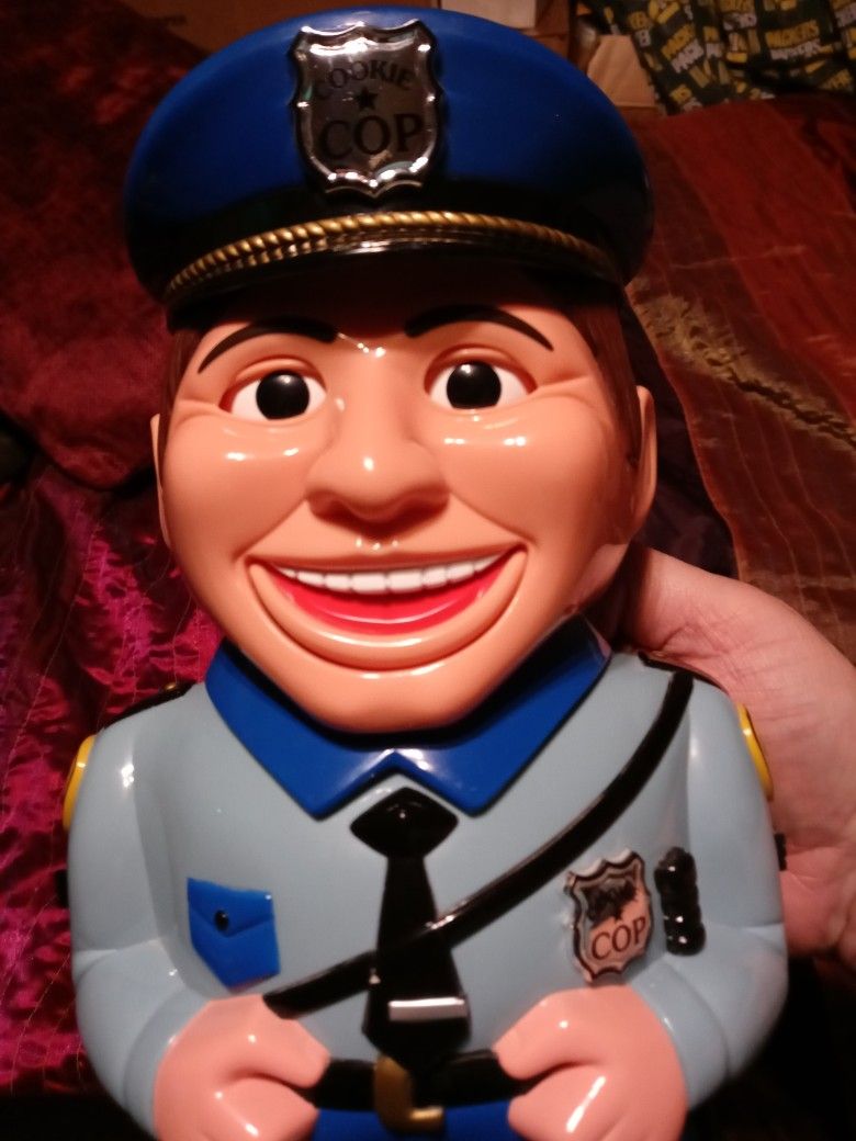 THE ORIGINAL COOKIE COP JAR - ISSUED 2001 - BRAND NEW - NICE!!!