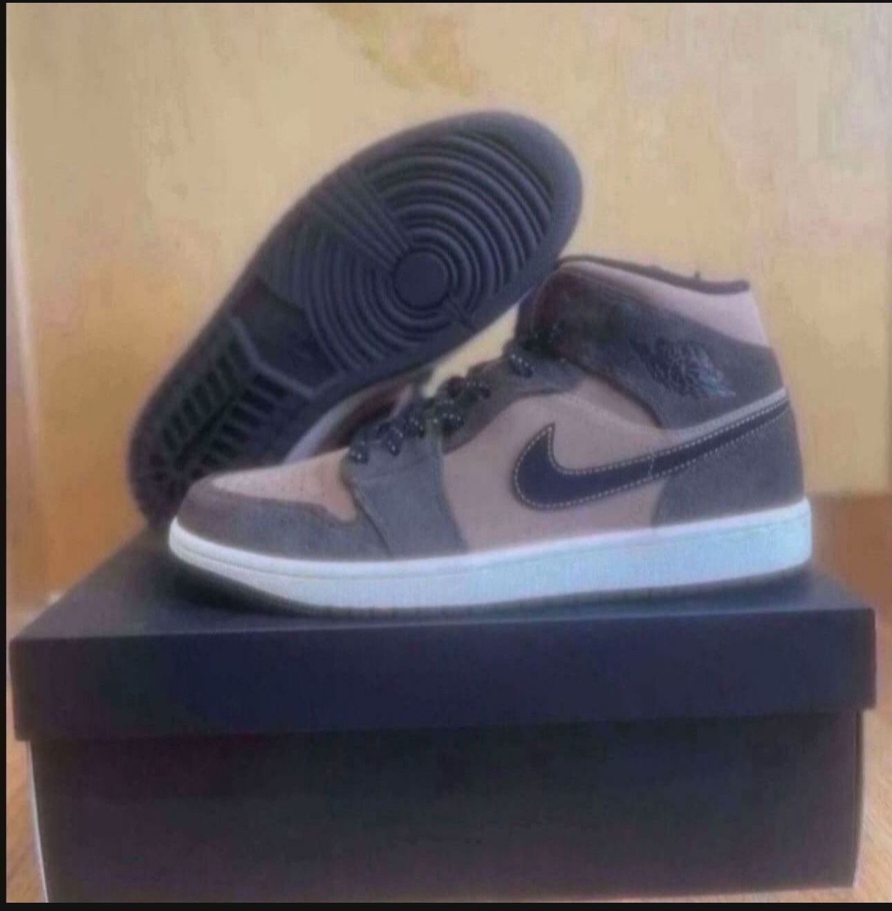 Nike Air Jordan 1 Mid SE Earth Tone Chocolate Brown Black Size 9.5 Brand New