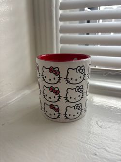 Hello Kitty Blue Sky Matcha Latte Candle