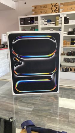 13” iPad Pro M5 Chip 256gb Open-Box