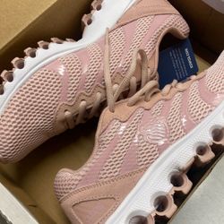 K Swiss Tubes - 7 women’s 