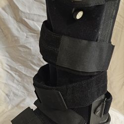 DJ Orthopedics Medical Cam Foot Brace
