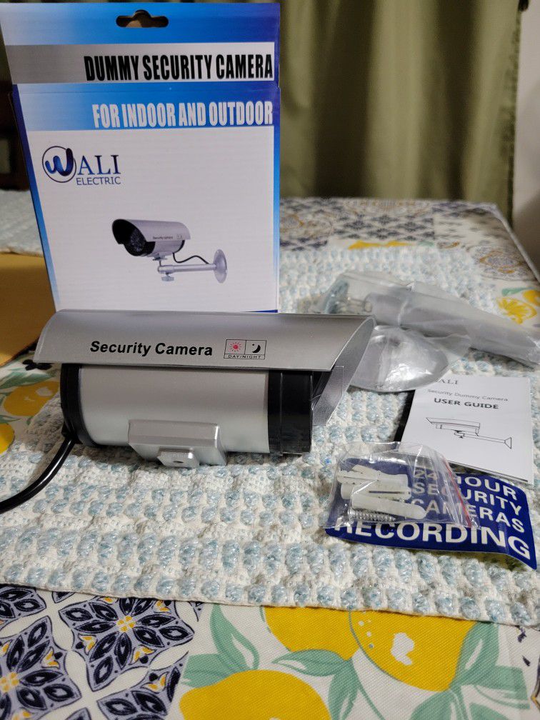 "Dummy" Security Cameras,  Set Of 4, NIB NEW LOW PRICE!