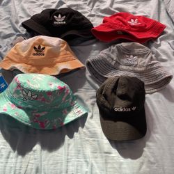 Adidas Bucket Hat s && Hat 