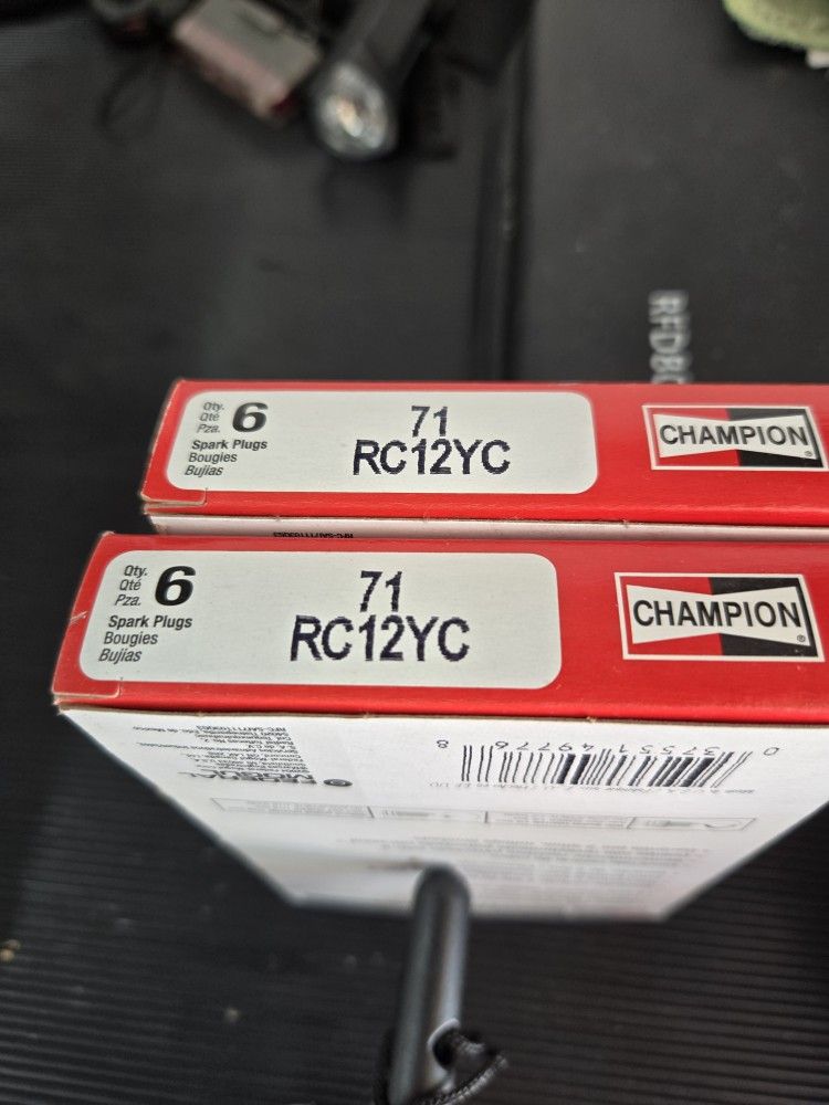 12 Champion RC12YC spark Plugs Riding Mower Small.engine Cub Cadet Craftsman Toro Wright Scag Murray Troy Built Mtd