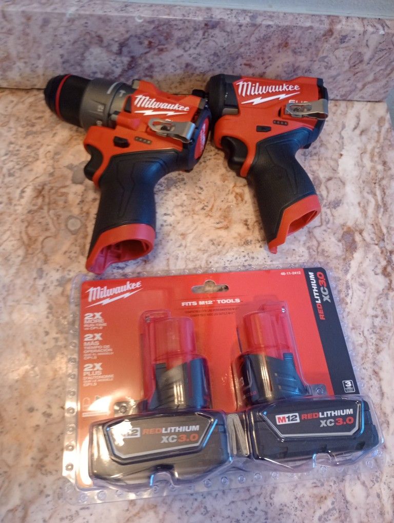 Milwaukee M12 Impact Drivers With 3.0 Batteries New