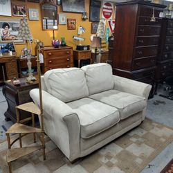 Soft plush comfortable love seat for sale ♥️

