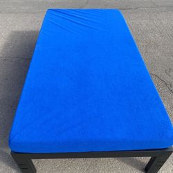 FREE DELIVERY: Twin Bed