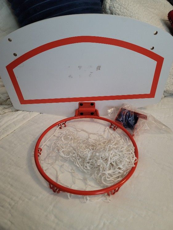 Basketball Hoop Hamper