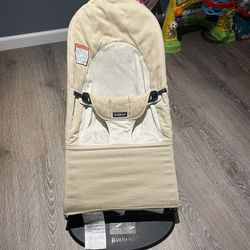 Baby Bjorn Bouncer In Beige