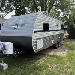 2019 Shasta 21CK Travel Trailer RV Camper