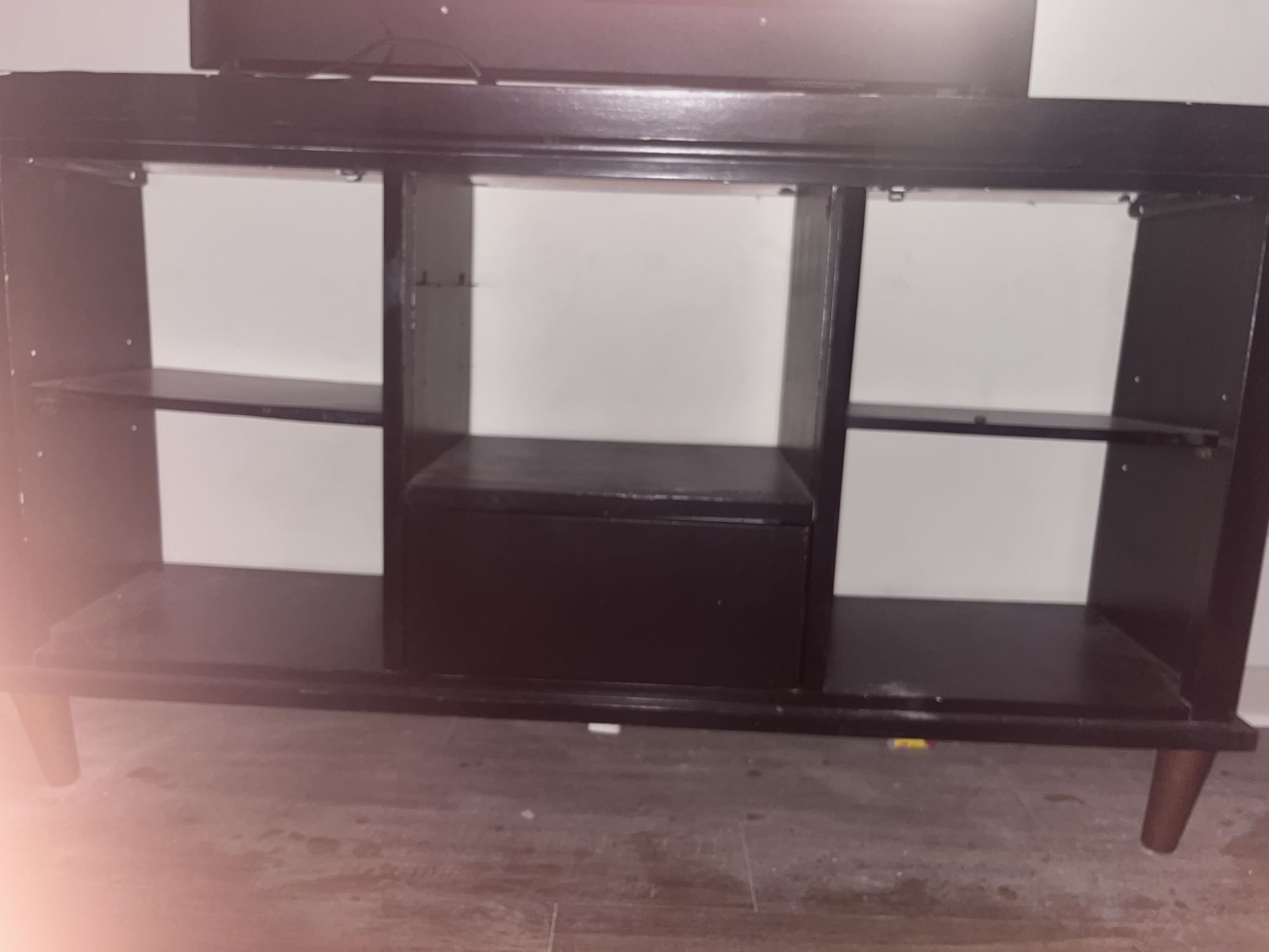 Desk W/Multi-Shelf